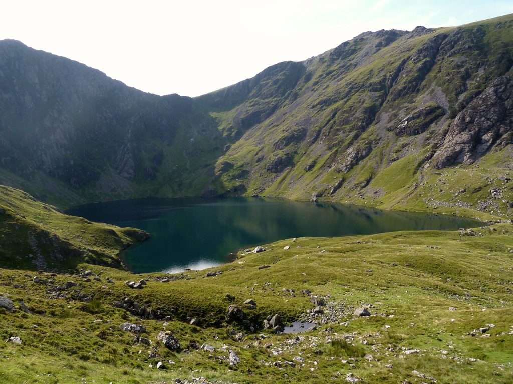 hiking in wales, Welsh peaks, valley paths