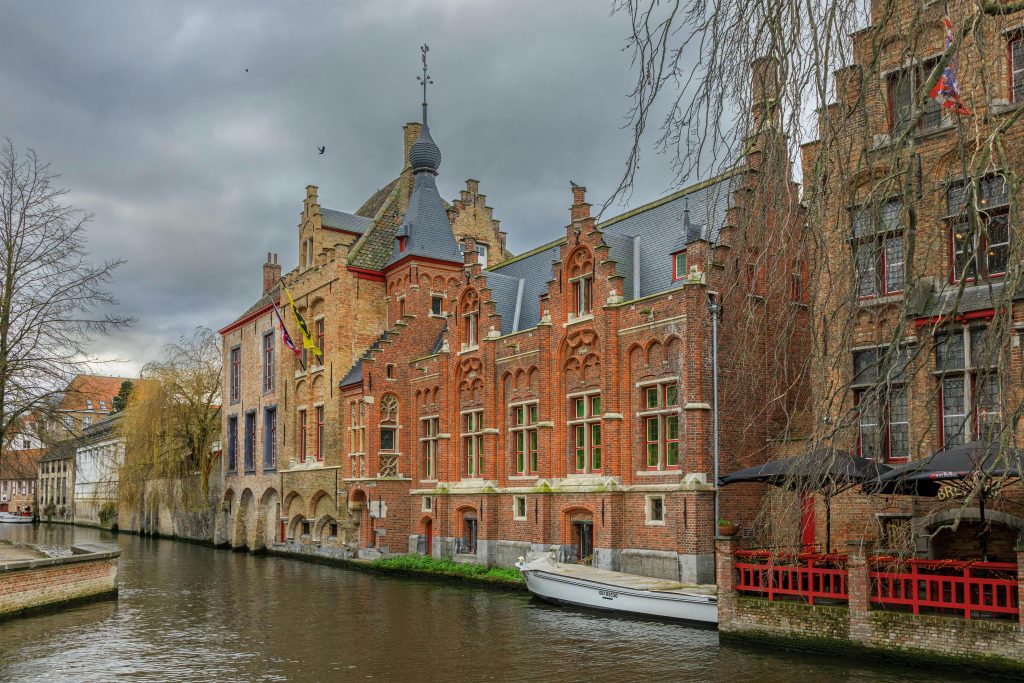Bruges Canal Routes