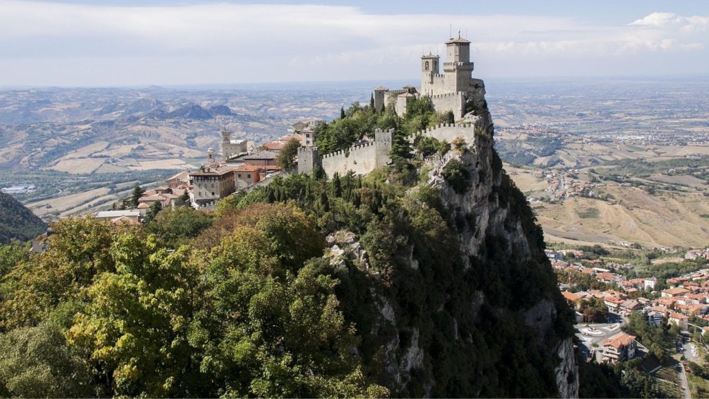 San Marino City Hikes