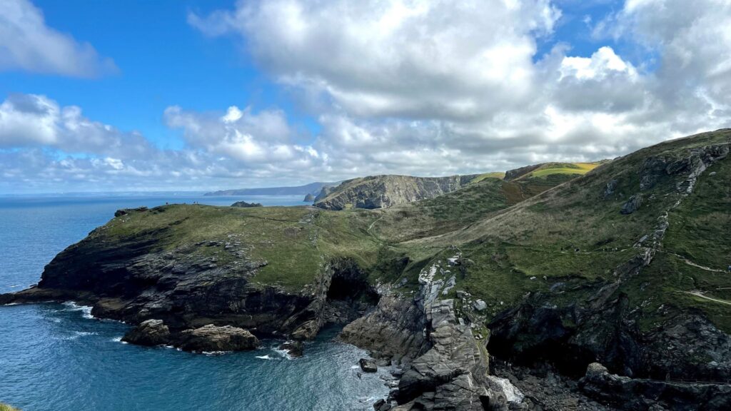 Best Hikes in Cornwall along dramatic coastal cliffs and rugged sea views